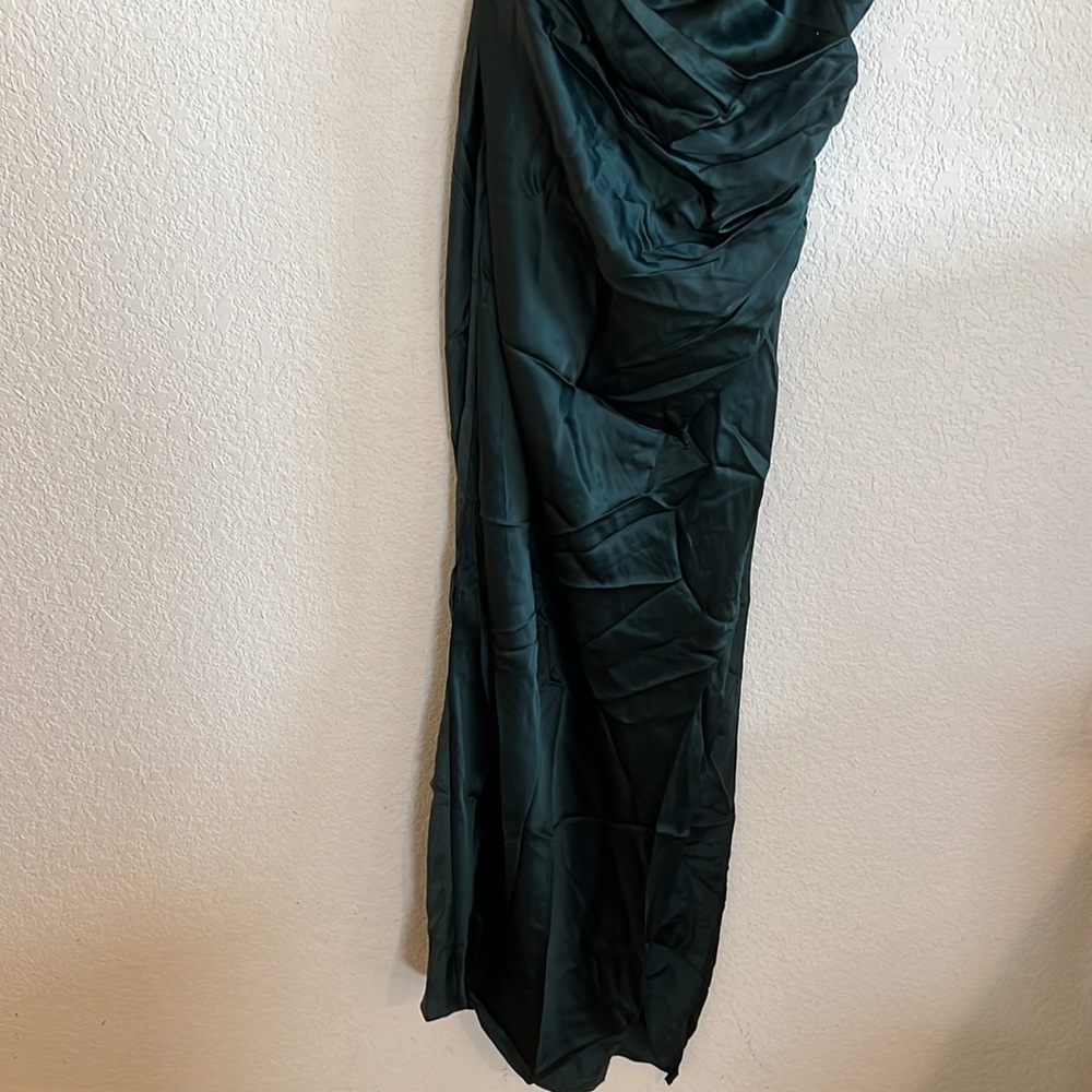 The Sei One Shoulder Midi Dress in Hunter - Picture 7 of 16